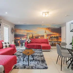 Amazing 4-bedrooms , Montreal Canada